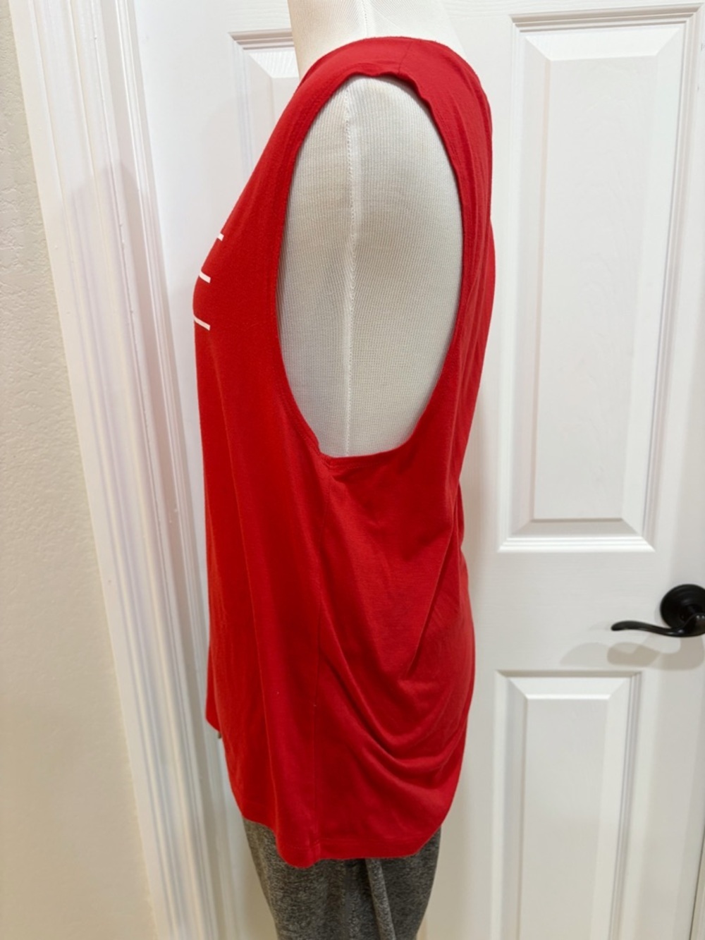 Pure Barre Classic Red LOVE Tank Top Size Large - Picture 4 of 5